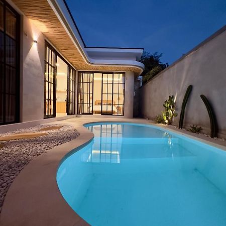 Emma'S Villa スミニャック エクステリア 写真